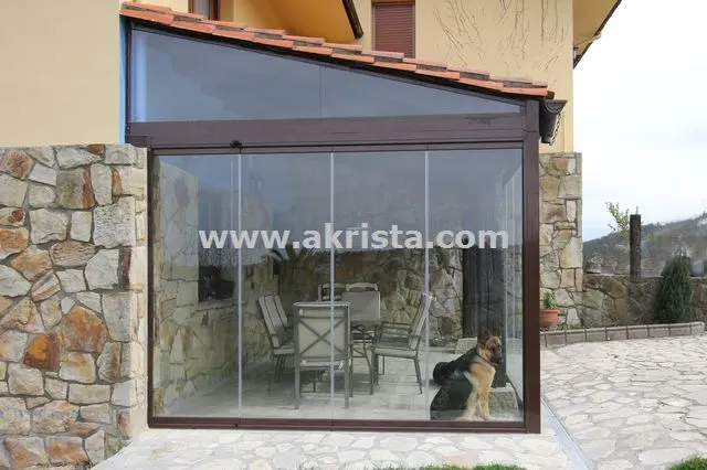 Cerramientos de porches acristalados