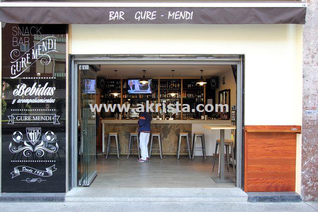 Cortinas de cristal sin perfil inferior cafeterias